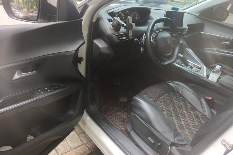 Used Peugeot 4008 2018 350THP Elite Edition Driver Seat