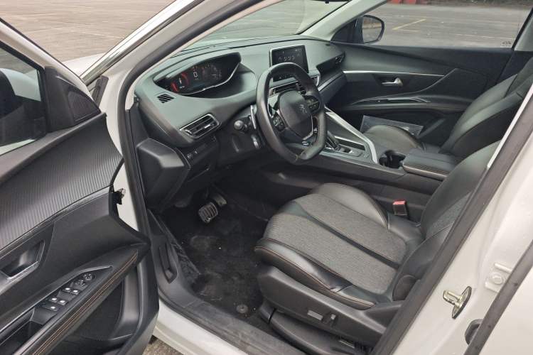 Used Peugeot 4008 2018 350THP Elite Edition Driver Seat