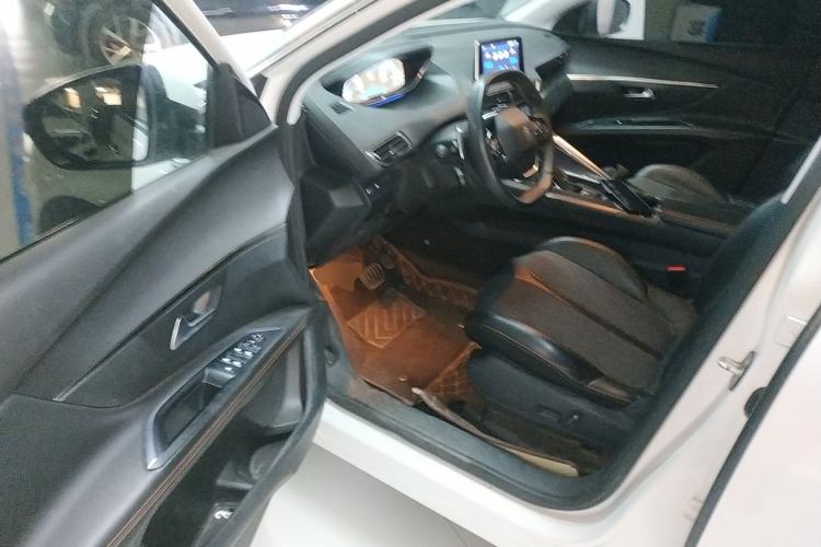 Used Peugeot 4008 2018 350THP Elite Edition Driver Seat