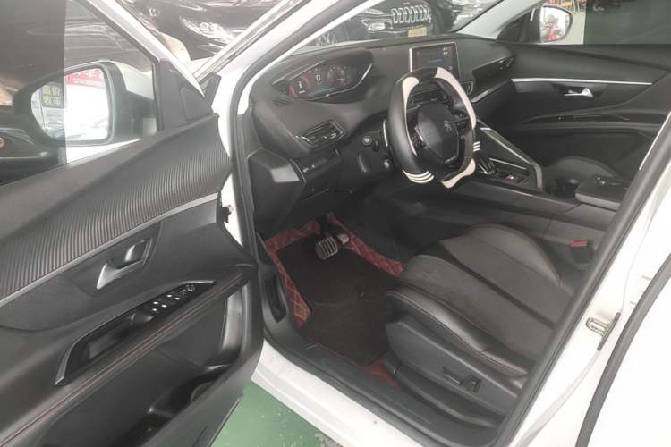 Used Peugeot 4008 2018 350THP Elite Edition Driver Seat
