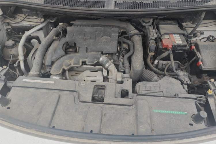 Used Peugeot 4008 2018 350THP Elite Edition Engine Bay