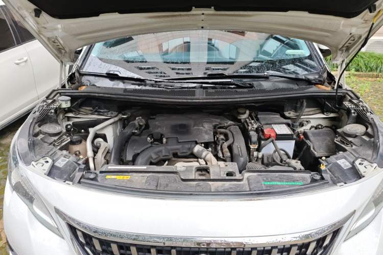 Used Peugeot 4008 2018 350THP Elite Edition Engine Bay