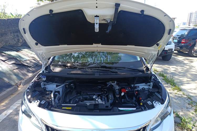 Used Peugeot 4008 2018 350THP Elite Edition Engine Bay