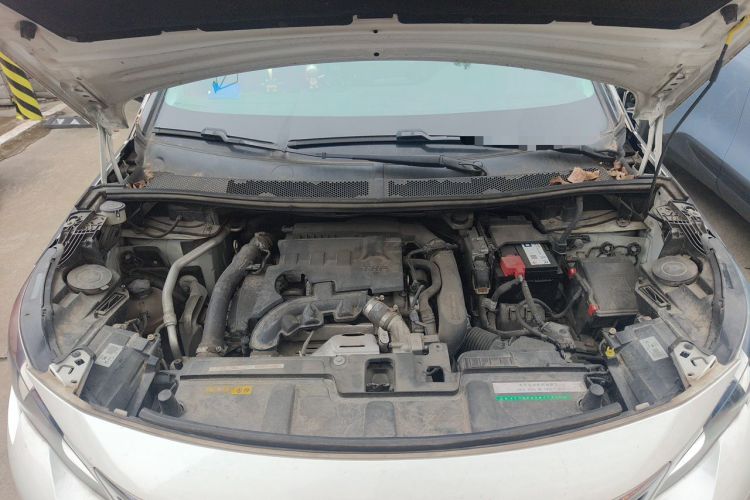 Used Peugeot 4008 2018 350THP Elite Edition Engine Bay