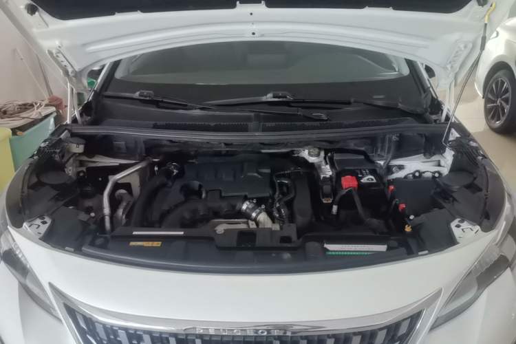 Used Peugeot 4008 2018 350THP Elite Edition Engine Bay