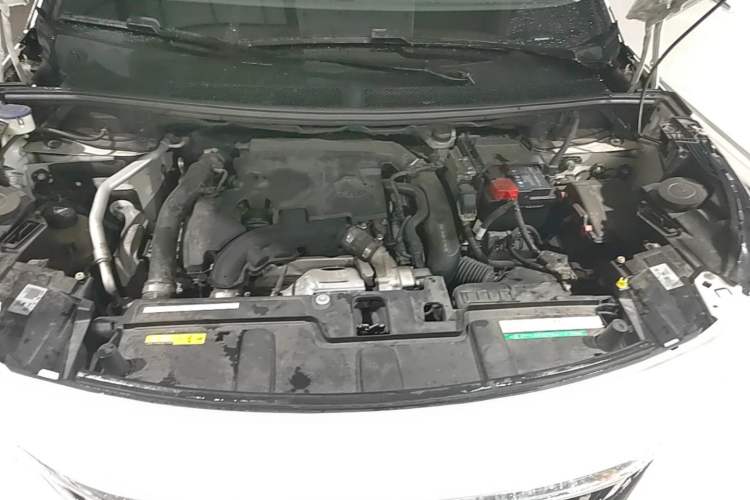 Used Peugeot 4008 2018 350THP Elite Edition Engine Bay