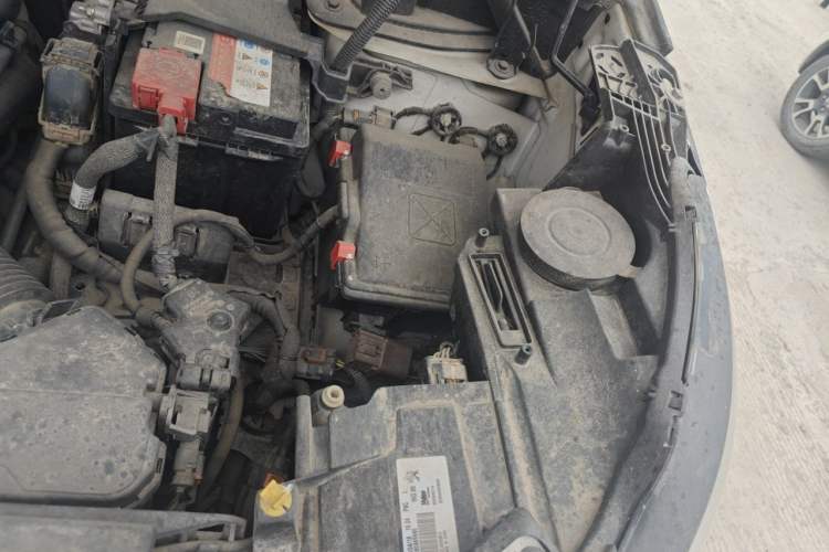 Used Peugeot 4008 2018 350THP Elite Edition Engine Bay Left