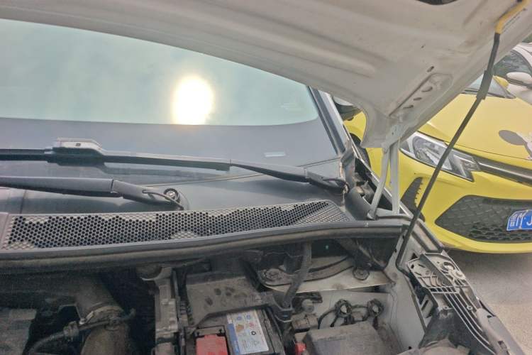 Used Peugeot 4008 2018 350THP Elite Edition Engine Bay Left