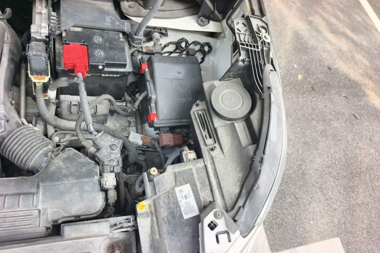 Used Peugeot 4008 2018 350THP Elite Edition Engine Bay Left