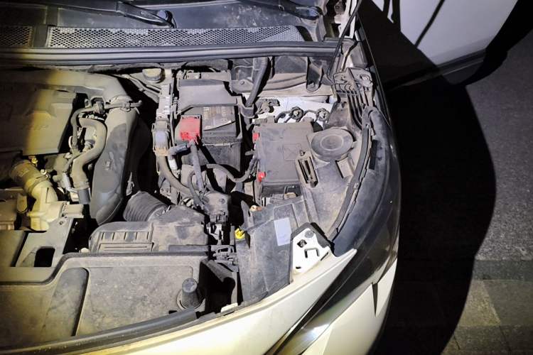 Used Peugeot 4008 2018 350THP Elite Edition Engine Bay Left