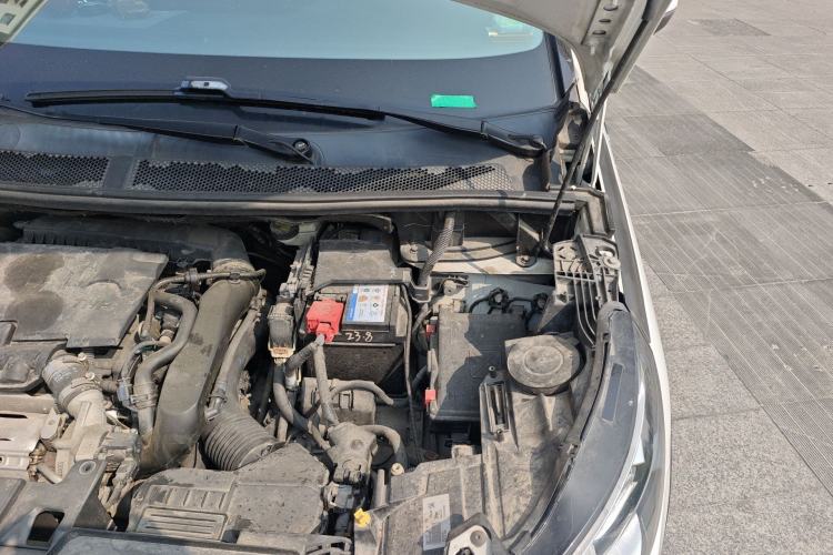 Used Peugeot 4008 2018 350THP Elite Edition Engine Bay Left