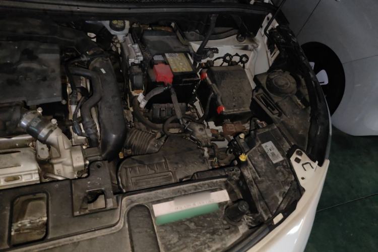 Used Peugeot 4008 2018 350THP Elite Edition Engine Bay Left