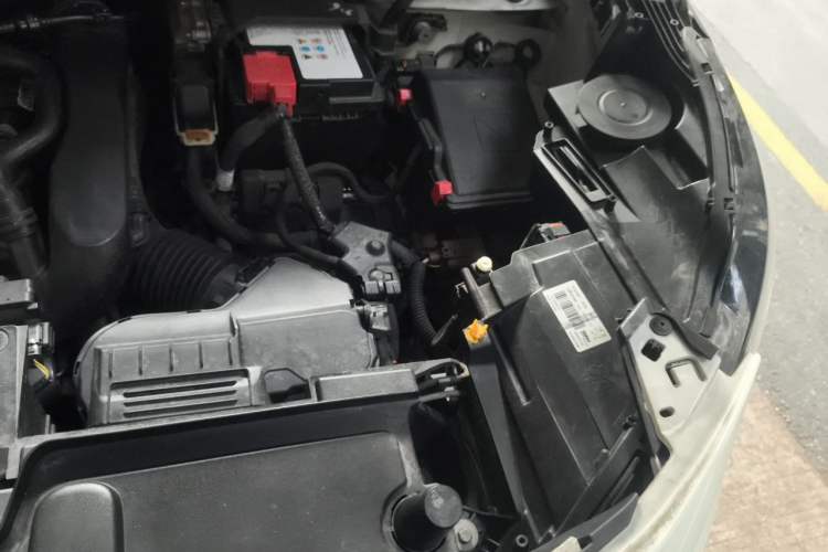 Used Peugeot 4008 2018 350THP Comfort Edition Engine Bay Left