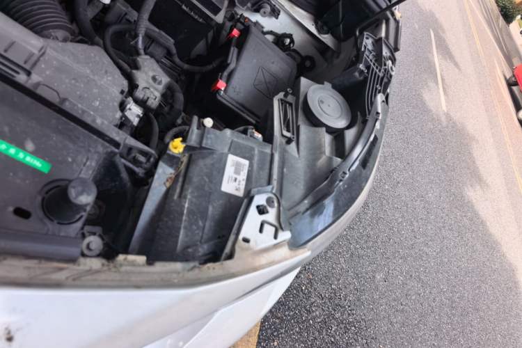 Used Peugeot 4008 2018 350THP Elite Edition Engine Bay Left