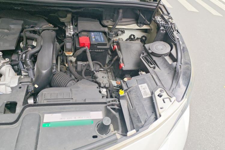 Used Peugeot 4008 2018 350THP Elite Edition Engine Bay Left