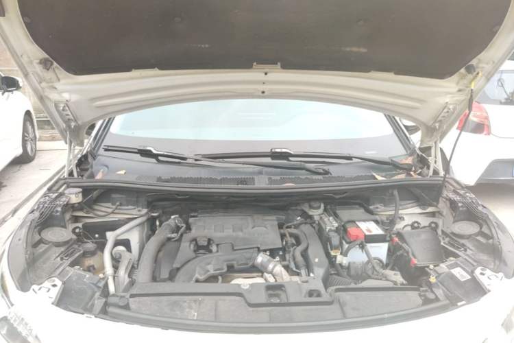 Used Peugeot 4008 2018 350THP Elite Edition Engine Bay