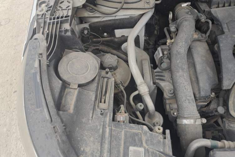Used Peugeot 4008 2018 350THP Elite Edition Engine Bay Right