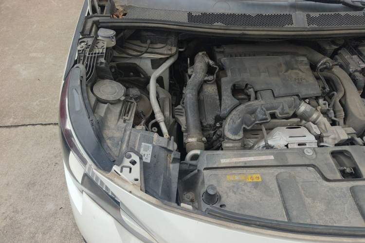 Used Peugeot 4008 2018 350THP Elite Edition Engine Bay Right