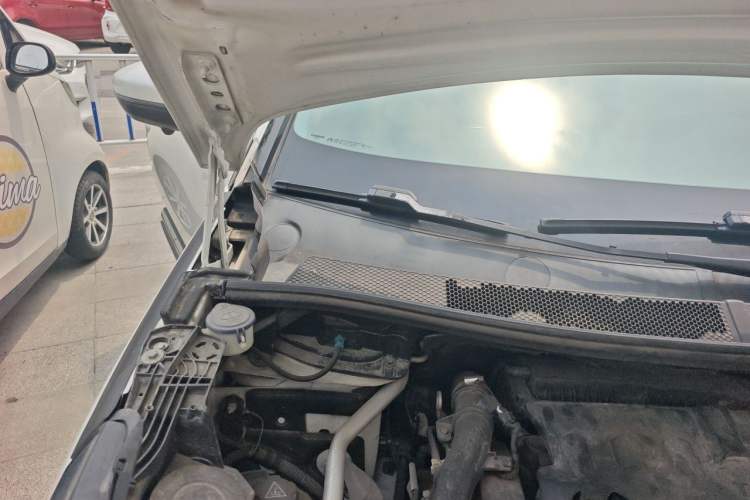 Used Peugeot 4008 2018 350THP Elite Edition Engine Bay Right