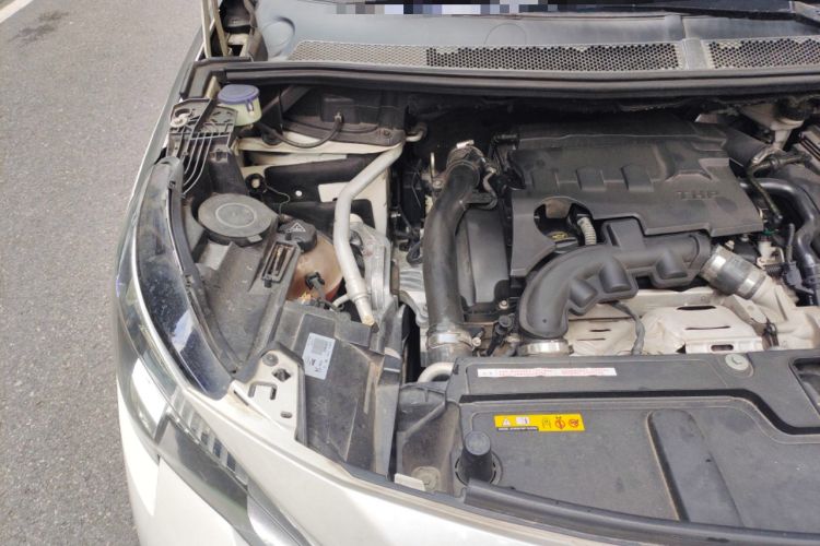 Used Peugeot 4008 2018 350THP Elite Edition Engine Bay Right