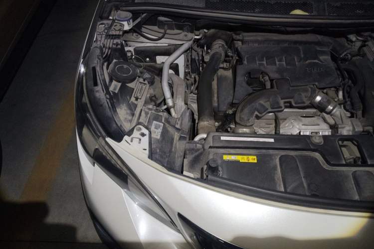 Used Peugeot 4008 2018 350THP Elite Edition Engine Bay Right