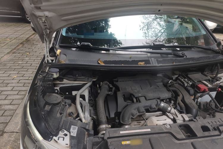 Used Peugeot 4008 2018 350THP Elite Edition Engine Bay Right