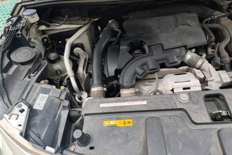Used Peugeot 4008 2018 350THP Elite Edition Engine Bay Right