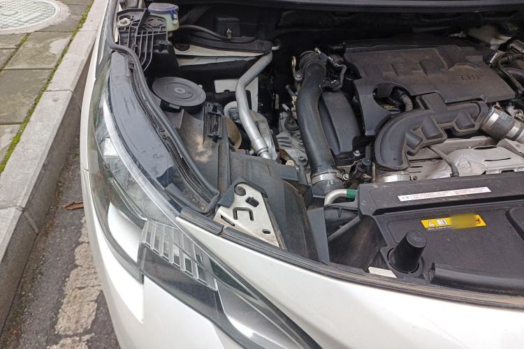 Used Peugeot 4008 2018 350THP Luxury Edition Engine Bay Right
