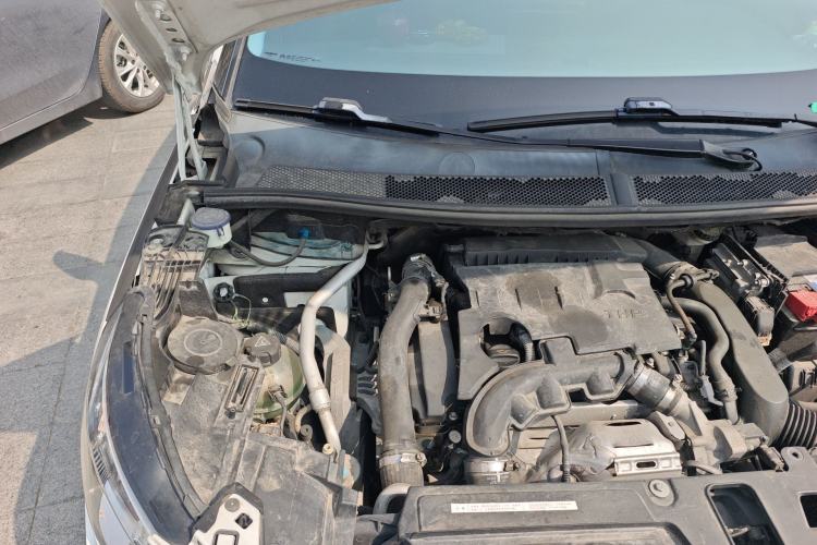 Used Peugeot 4008 2018 350THP Elite Edition Engine Bay Right