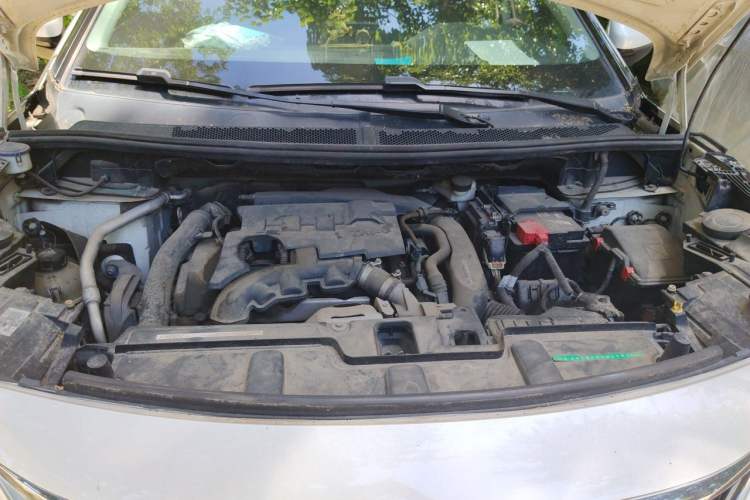 Used Peugeot 4008 2018 350THP Elite Edition Engine Bay