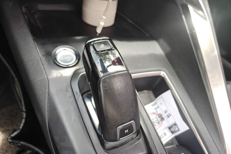 Used Peugeot 4008 2018 350THP Elite Edition Gear Lever