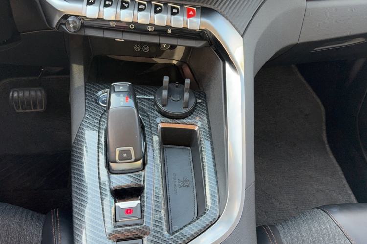 Used Peugeot 4008 2018 350THP Elite Edition Gear Lever
