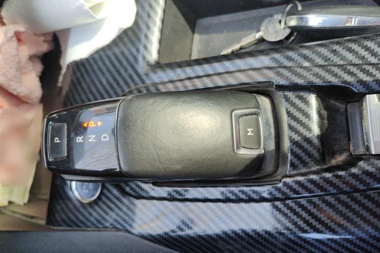 Used Peugeot 4008 2018 350THP Elite Edition Gear Lever