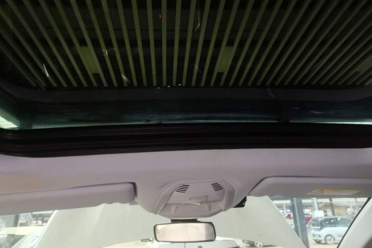 Used Peugeot 4008 2018 350THP Elite Edition Headliner