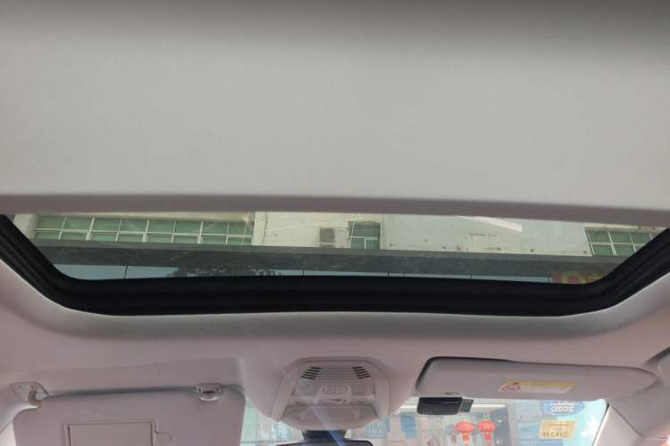 Used Peugeot 4008 2018 350THP Elite Edition Headliner