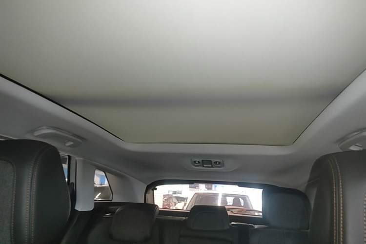 Used Peugeot 4008 2018 350THP Elite Edition Headliner