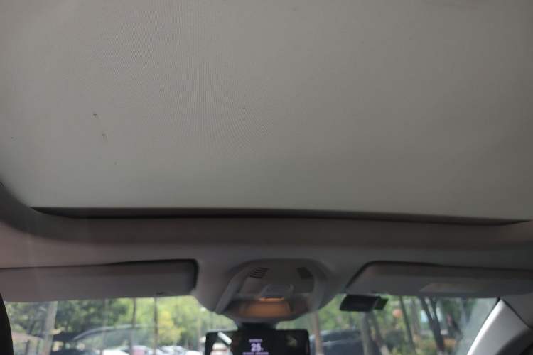 Used Peugeot 4008 2018 350THP Elite Edition Headliner