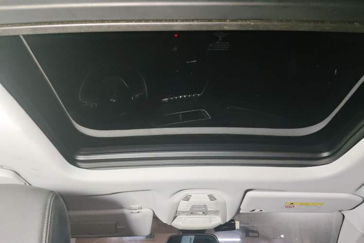 Used Peugeot 4008 2018 350THP Luxury Edition Headliner