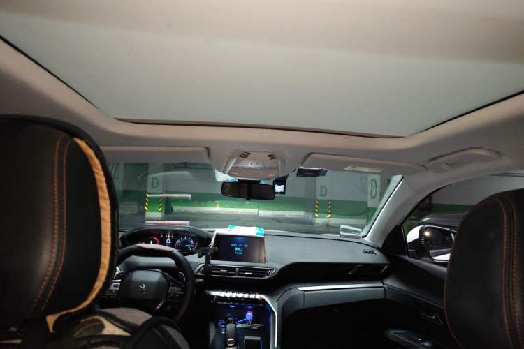 Used Peugeot 4008 2018 350THP Elite Edition Headliner