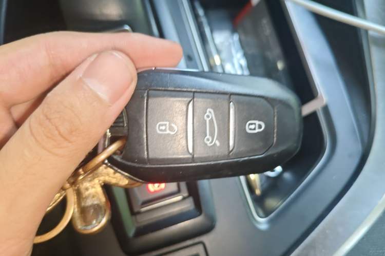 Used Peugeot 4008 2018 350THP Luxury Edition Interior 1