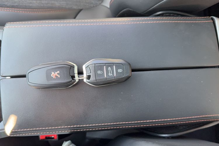 Used Peugeot 4008 2018 350THP Elite Edition Interior 1