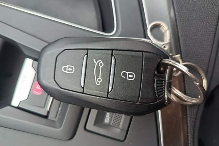 Used Peugeot 4008 2018 350THP Elite Edition Interior 1