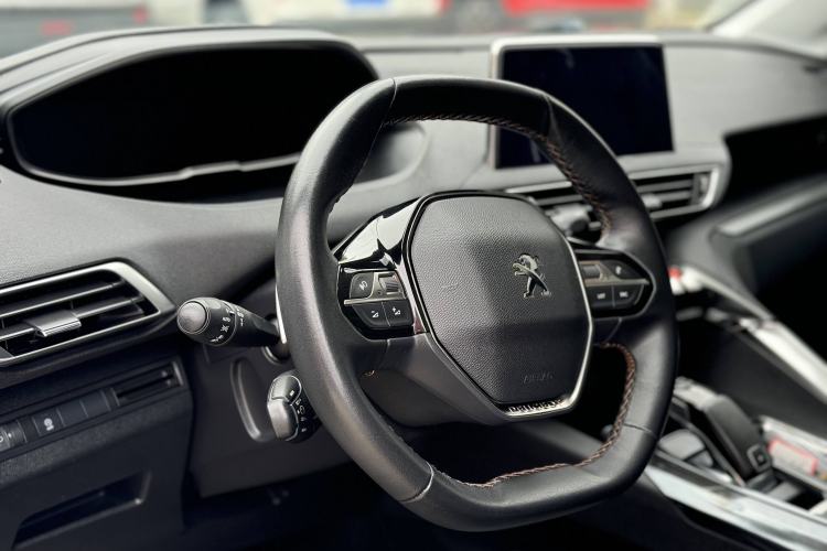 Used Peugeot 4008 2018 350THP Elite Edition Interior 1