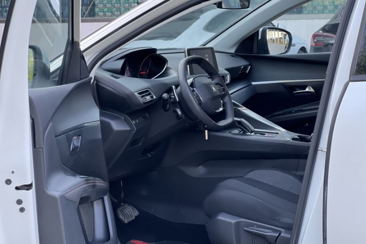 Used Peugeot 4008 2018 350THP Comfort Edition Interior 2