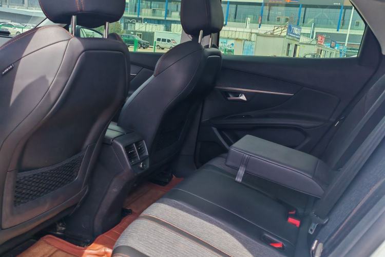 Used Peugeot 4008 2018 350THP Elite Edition Interior 3