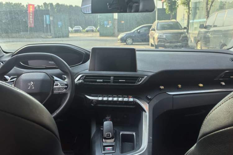 Used Peugeot 4008 2018 350THP Elite Edition Interior 3