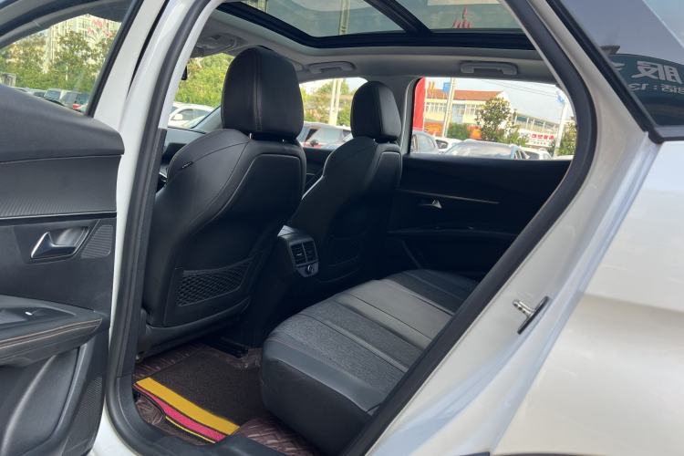Used Peugeot 4008 2018 350THP Elite Edition Interior 3