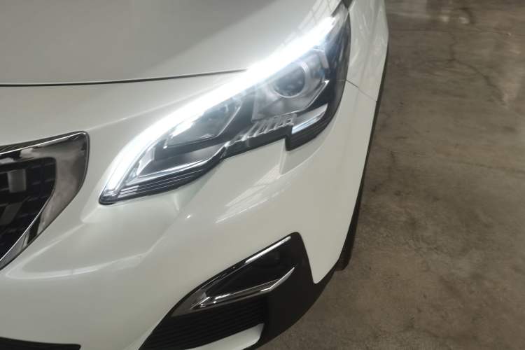 Used Peugeot 4008 2018 350THP Elite Edition Left Front Headlight