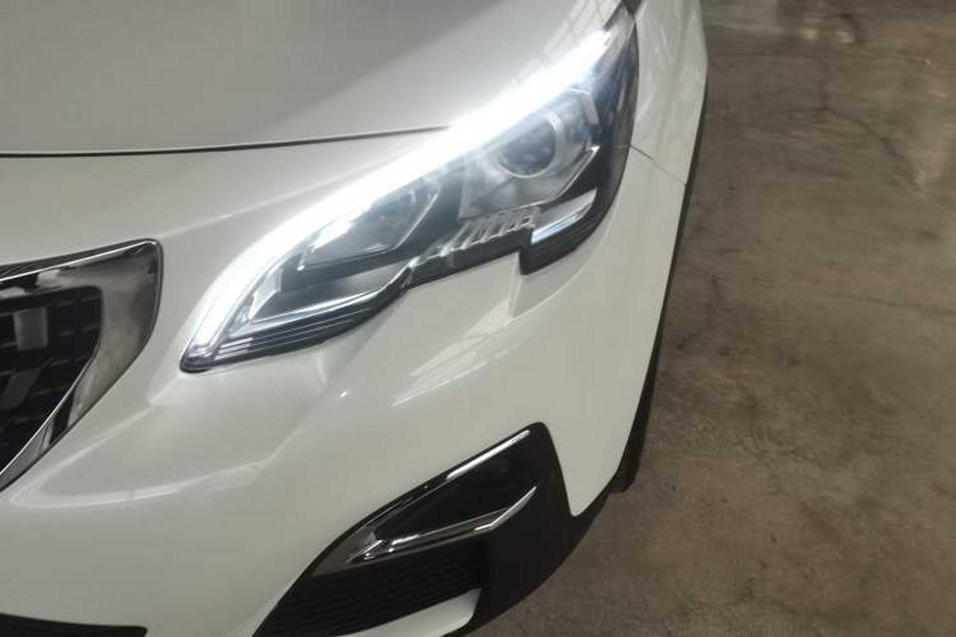 Used Peugeot 4008 2018 350THP Elite Edition Left Front Headlight