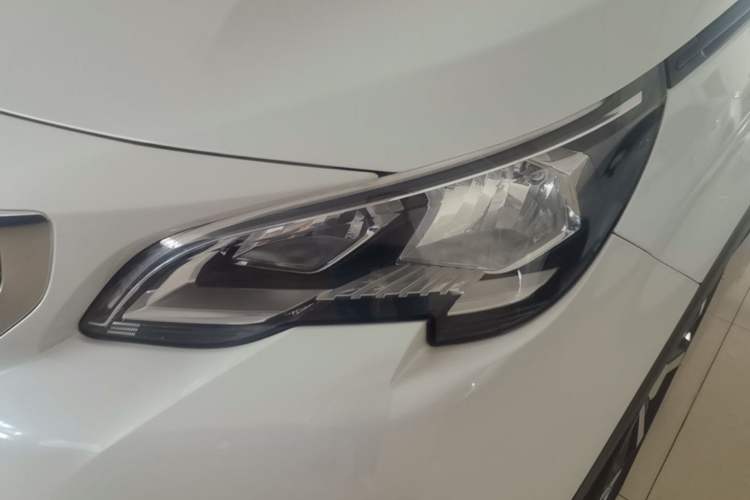Used Peugeot 4008 2018 350THP Elite Edition Left Front Headlight